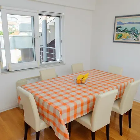 Mia Apartment
